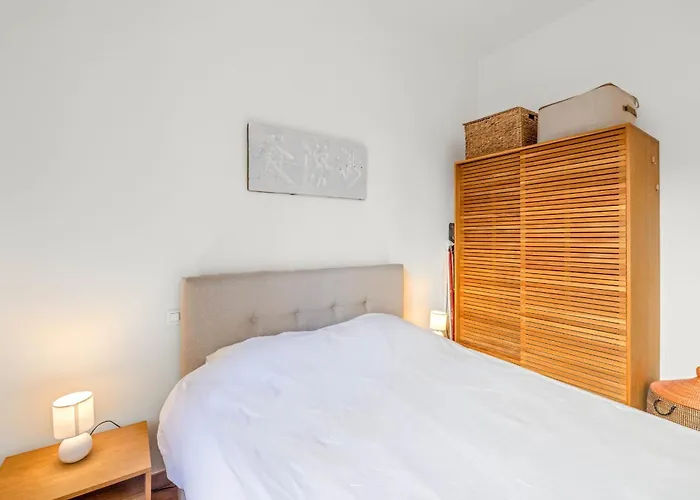 Ref 2038 - - Superb Fully Renovated One-bedroom Cannes