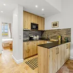 Ref 2038 - - Superb Fully Renovated One-bedroom * كان